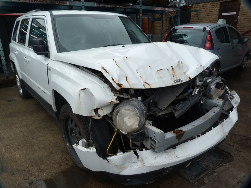 Jeep Patriot 2.4 Limited CVT AT White - 2012 STRIPPING FOR SPARES - Private Seller Jeep Patriot 2.4 Limited CVT AT White - 2012 STRIPPING FOR SPARES - Private Seller