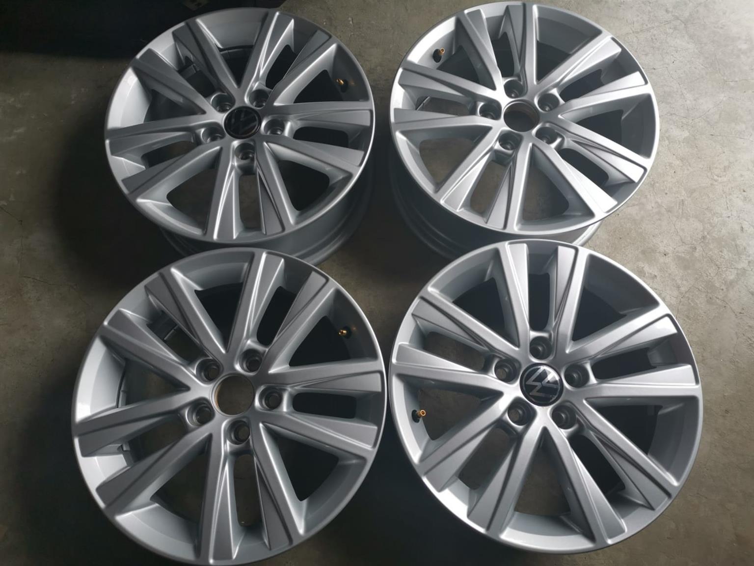 15 inch VW POLO TSi/VIVO original new mags set - Private Seller 15 inch VW POLO TSi/VIVO original new mags set - Private Seller