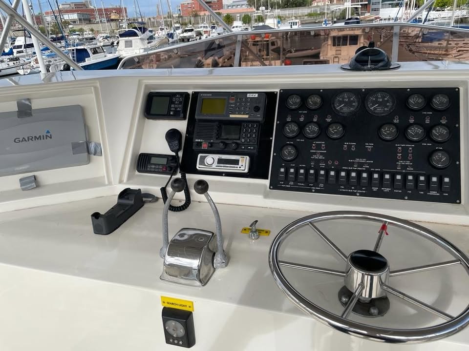 Boat Bertram 54 with 2 x Detroit Diesel 12V71 TIs & 2 x Cummins Onan gens CPT no vat