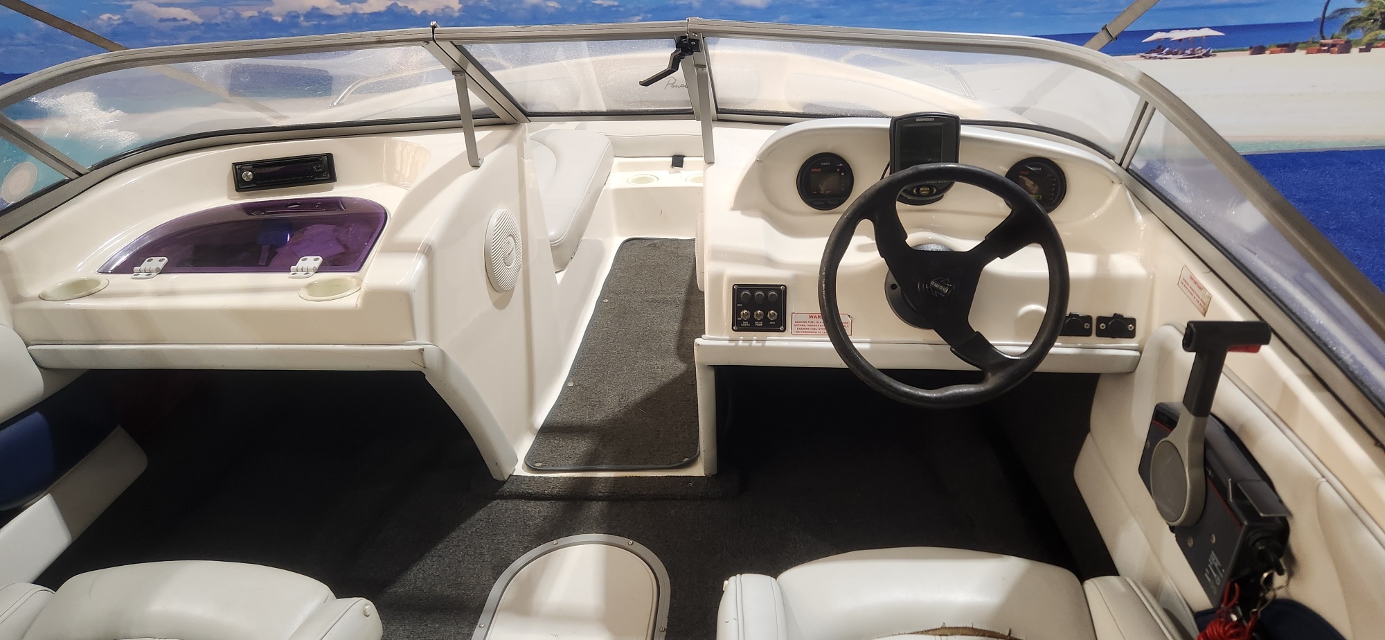 PANACHE 1850 SR ON TRAILER 200 HP YAMAHA V6 2 STROKE