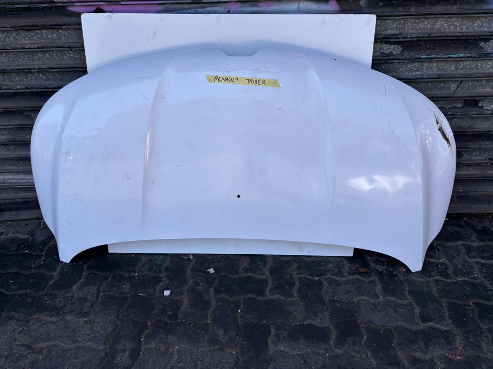 Renault Triber Bonnet - Private Seller Renault Triber Bonnet - Private Seller