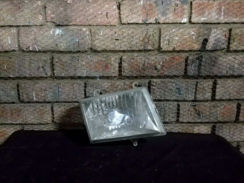 Ford Ranger Right Side Headlight - Private Seller Ford Ranger Right Side Headlight - Private Seller