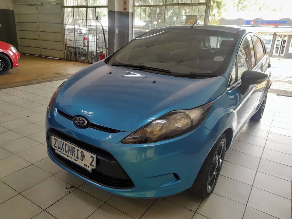 2011 FORD FIESTA 1.4 MANUAL
