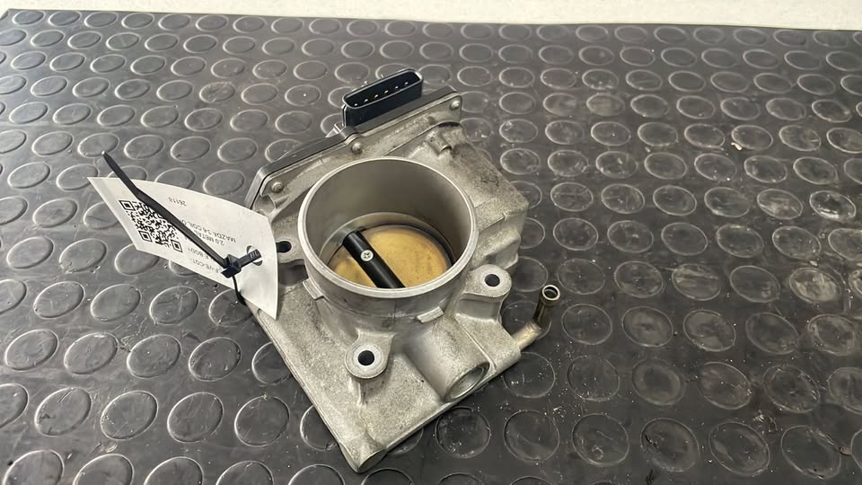 2.0 Mazda 2-6 LF Throttle Body - Private Seller