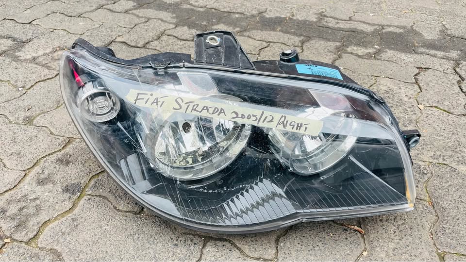 Fiat Strada headlight - Private Seller Fiat Strada headlight - Private Seller