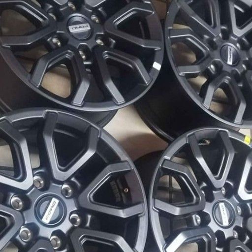 OEM Ford raptor rims size 17