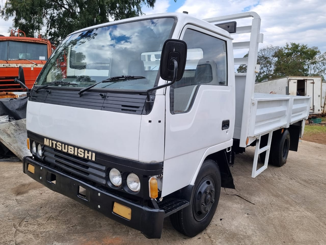 1994 MITSUBISHI CANTER 35 DROPSIDE TIPPER | Junk Mail