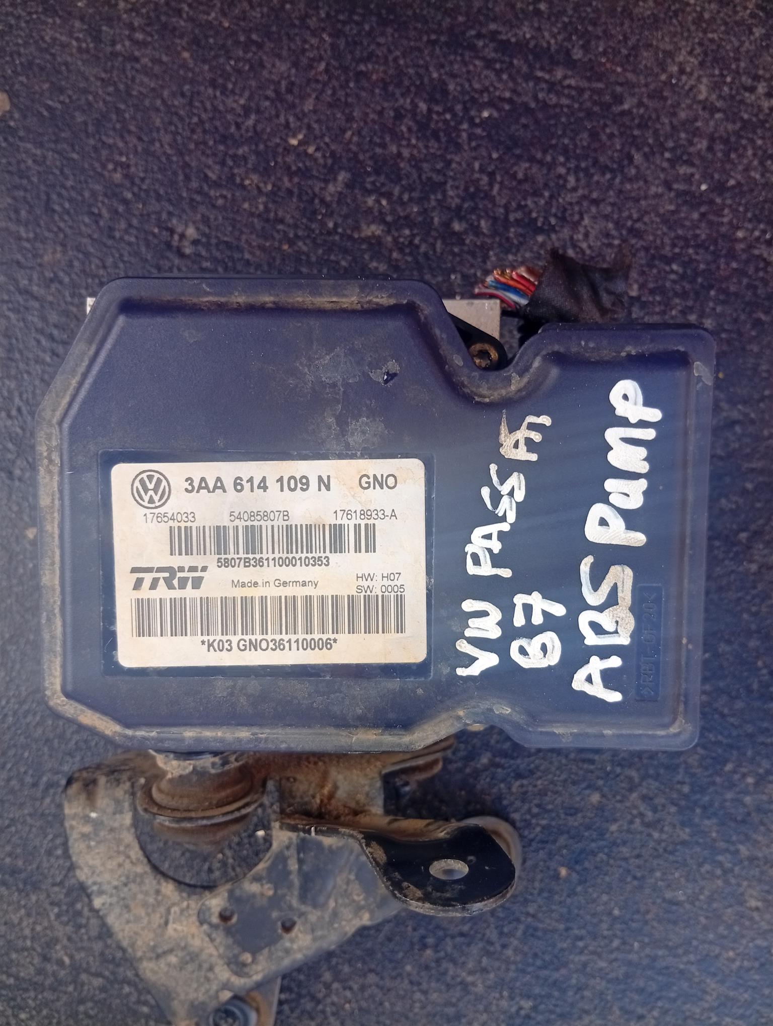 VW Passat cc b7  abs pump for sale - Private Seller