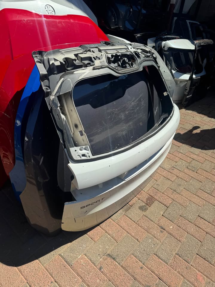 Range Rover Sport Boot Lid Tailgate Door - Private Seller