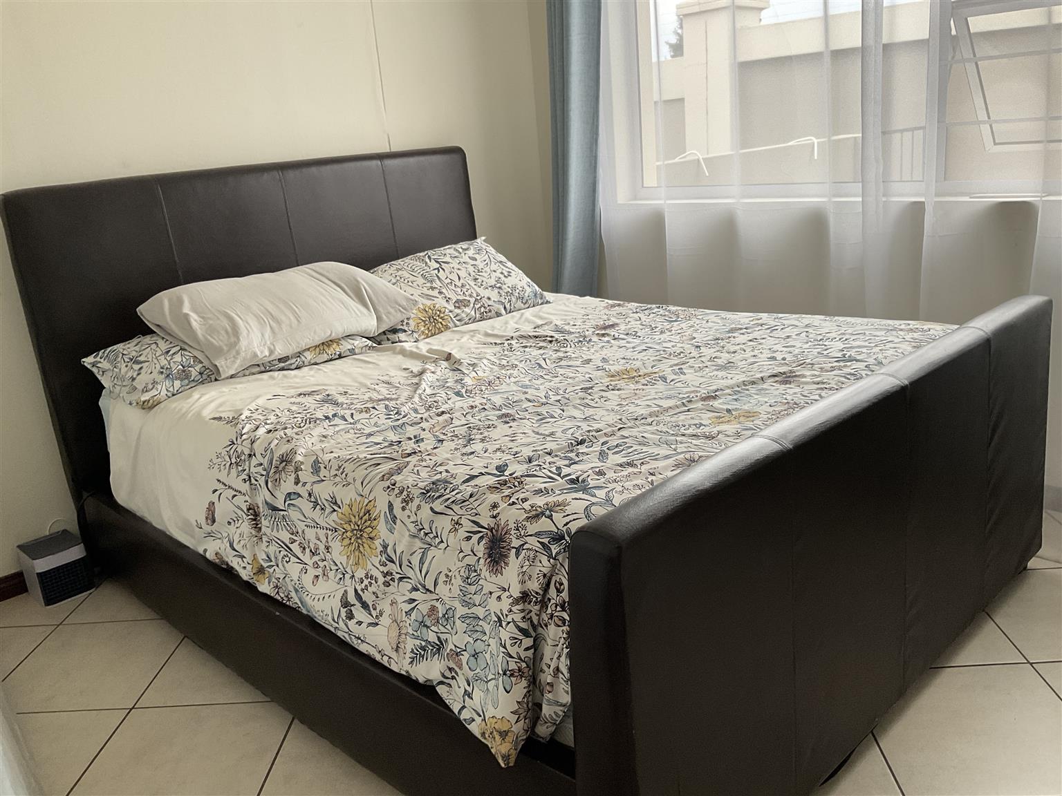 Mattress with headboard, no base Mattress with headboard, no base