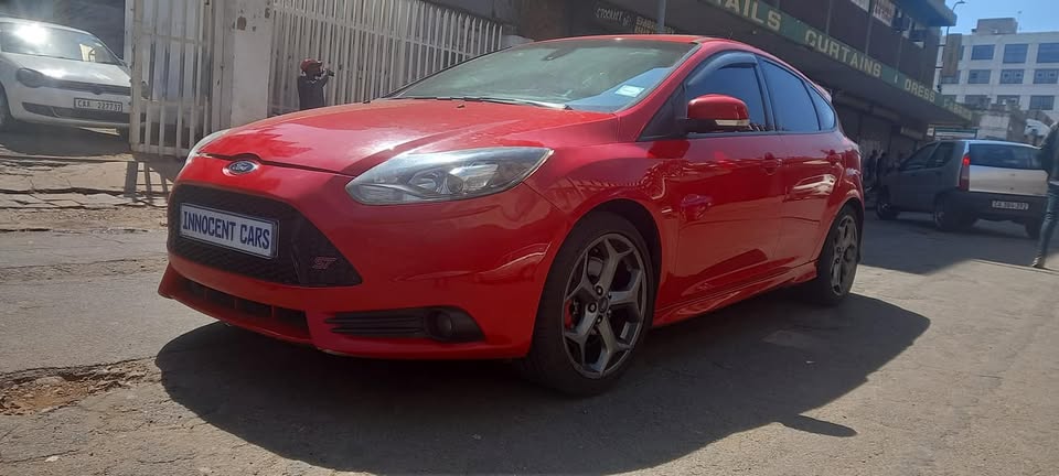 2013 FORD FOCUS ST3 GTDi. 2.0 PETROL, MANUAL TRANSMISSION, RED COLOUR, MILEAGE 142000KM