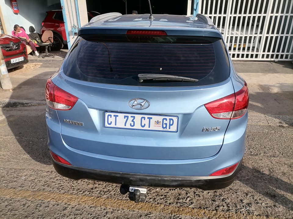 2013 Hyundai iX35 2.0 CRD Automatic with a leather seat and Spare key