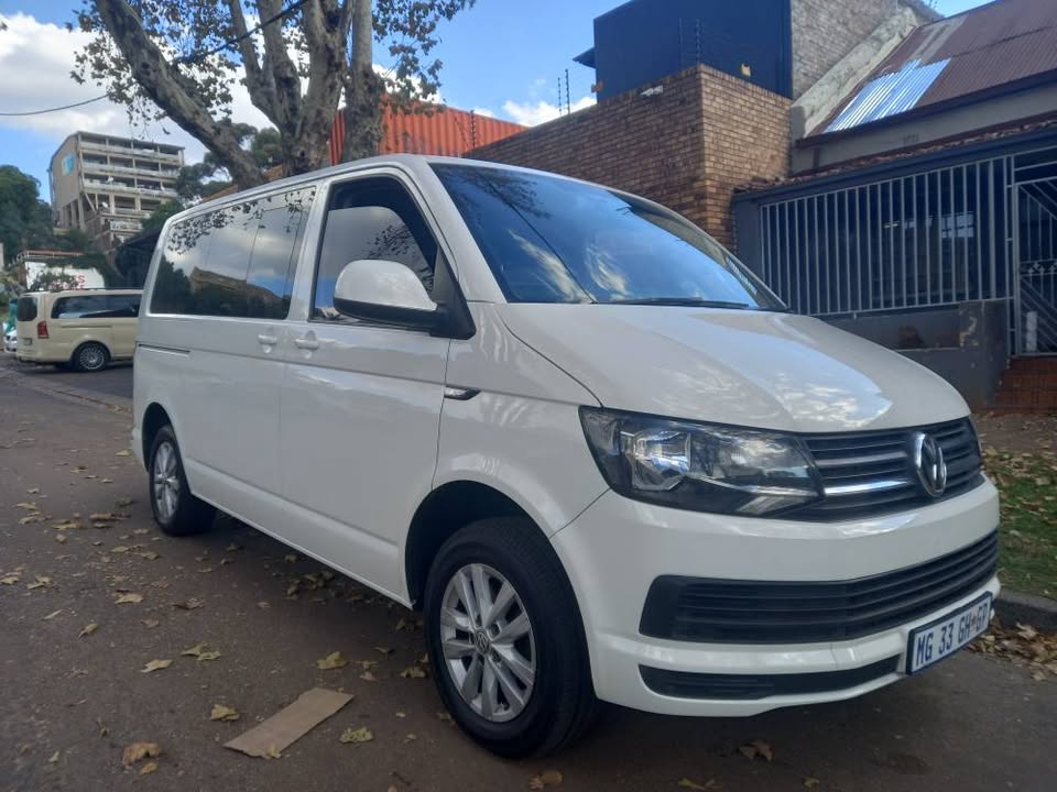 2018 VW KOMBI 2.0 DIESEL, AUTOMATIC, WHITE, 138000KMS, REVERSE SENSORS, SPARE KEY.