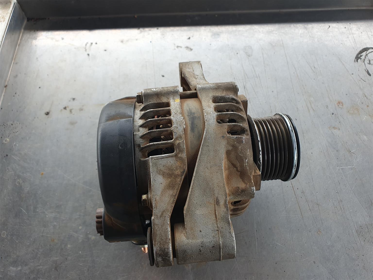 Toyota Fortuner D4D Alternator - Private Seller Toyota Fortuner D4D Alternator - Private Seller