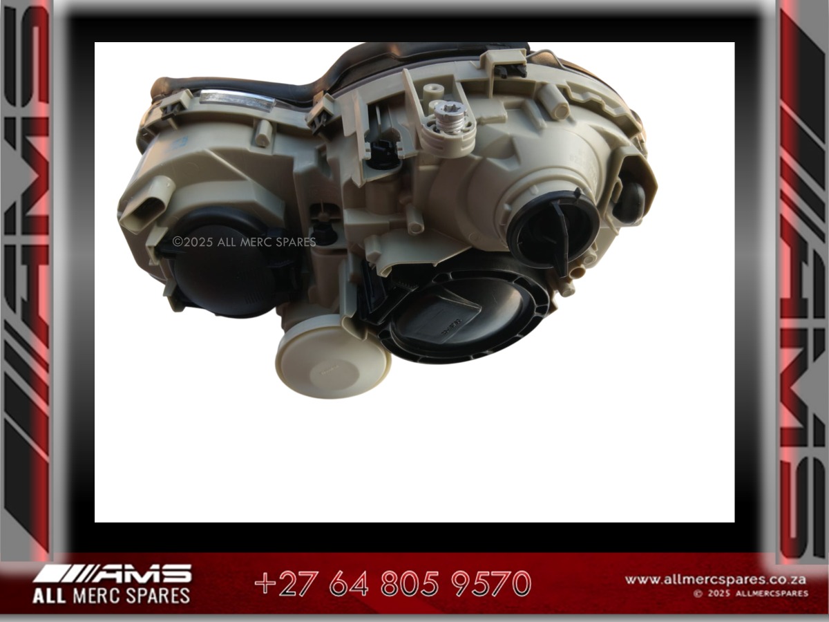NEW W203 MERCEDES FACELIFT HEADLIGHT RIGHT FRONT - NON-XENON - Private Seller NEW W203 MERCEDES FACELIFT HEADLIGHT RIGHT FRONT - NON-XENON - Private Seller