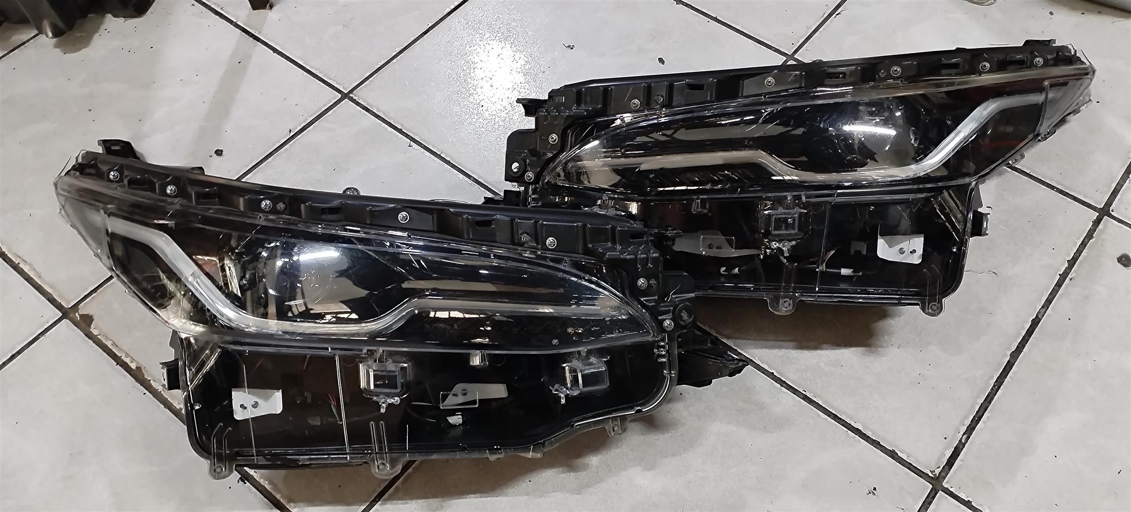 TOYOTA FORTUNER BI BEAM LED HEADLIGHTS - Private Seller