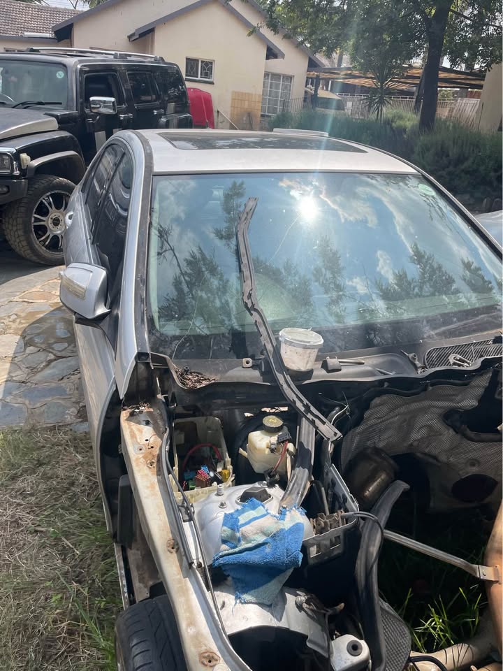 Mercedes Benz w204 stripping for spares