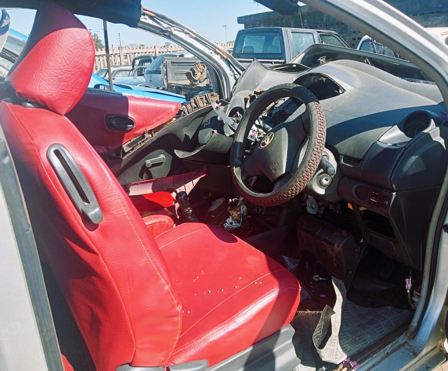 2008 Toyota Yaris 1.0 - Stripping for Spares