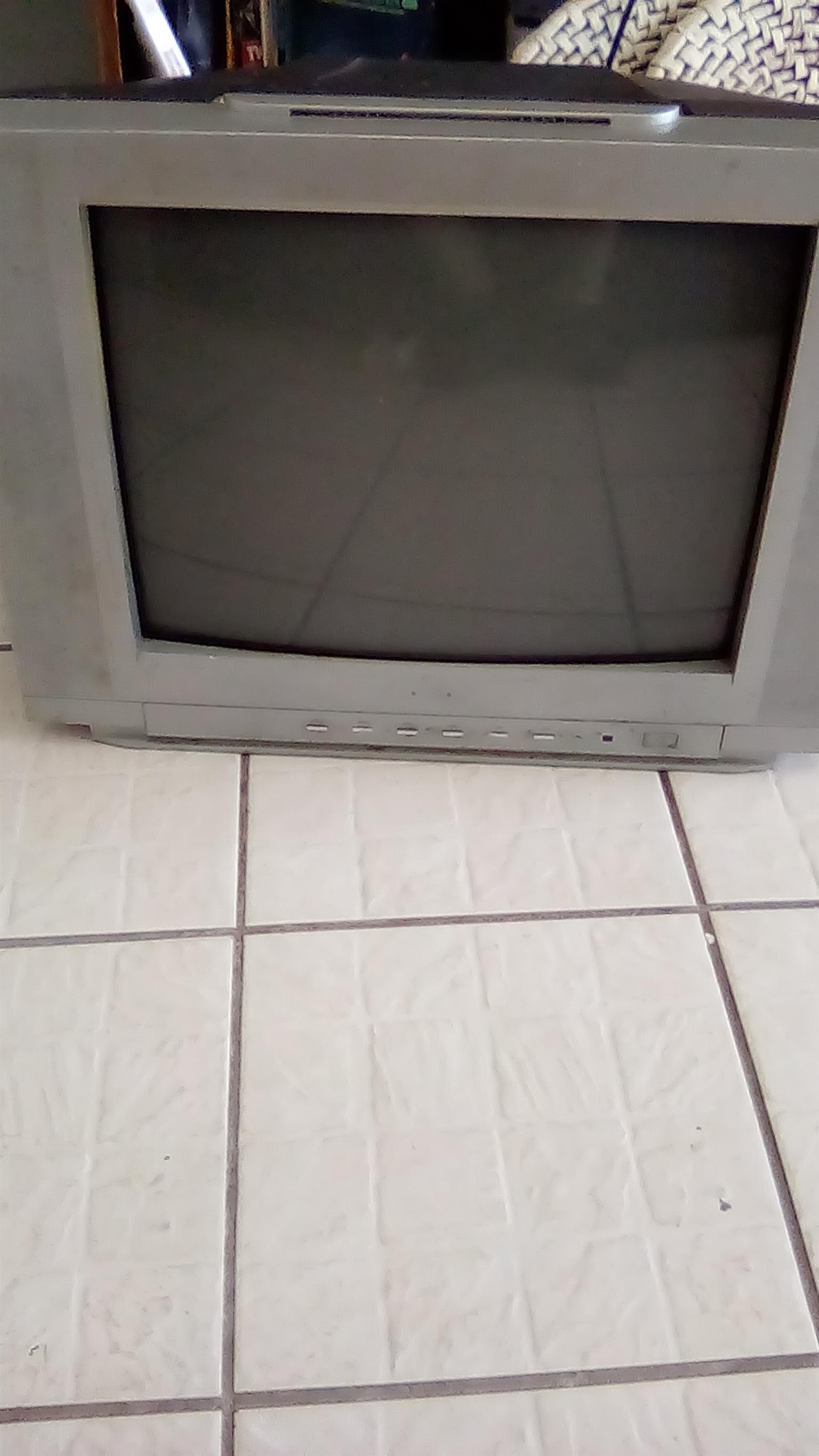 Broken old tv Broken old tv