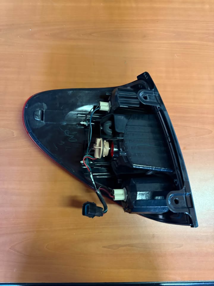 Mitsubishi Triton Right Tail Light - Private Seller