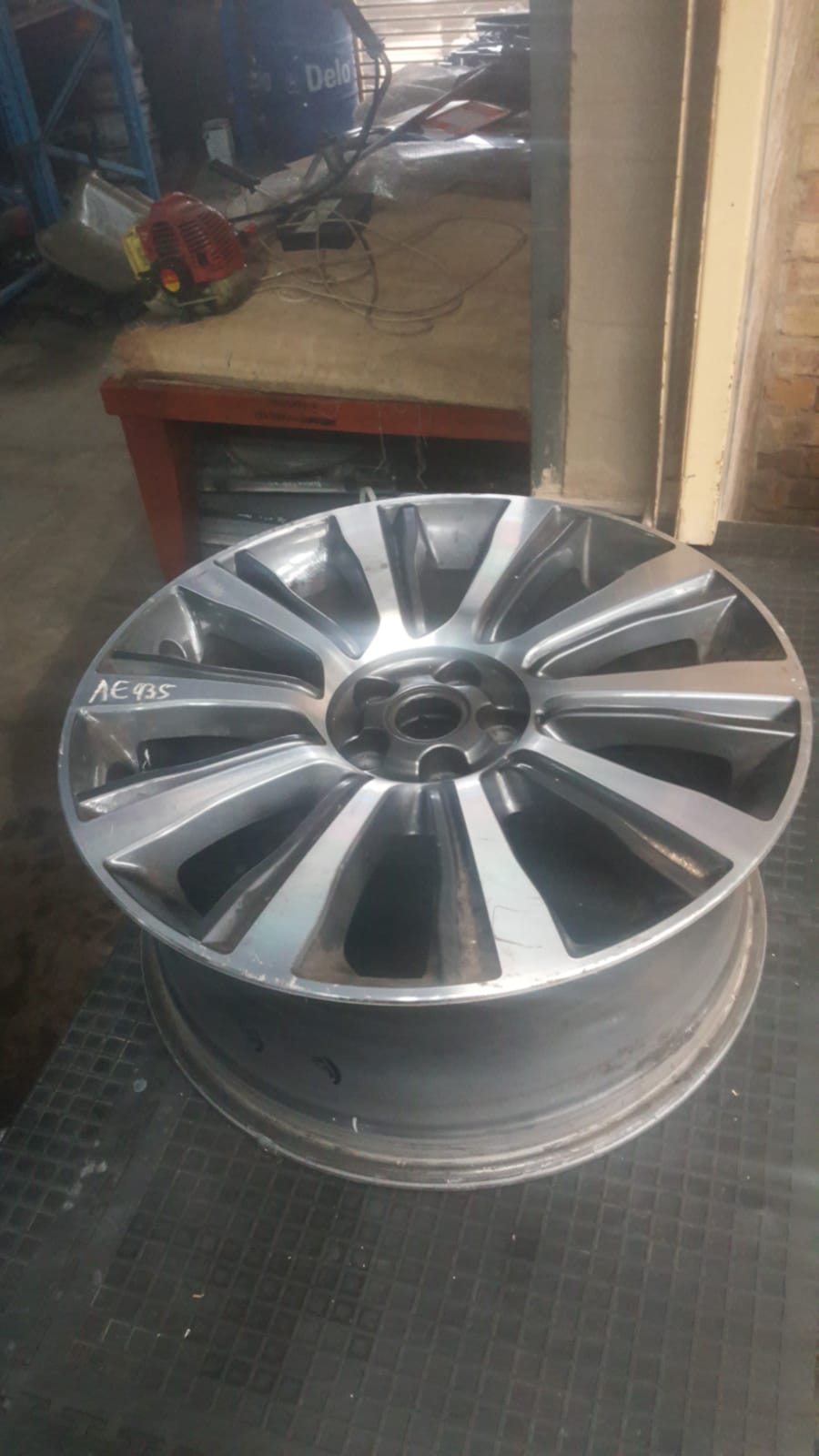 2015 Range Rover Evoque 2.2 SD4 Rims for sale 2015 Range Rover Evoque 2.2 SD4 Rims for sale