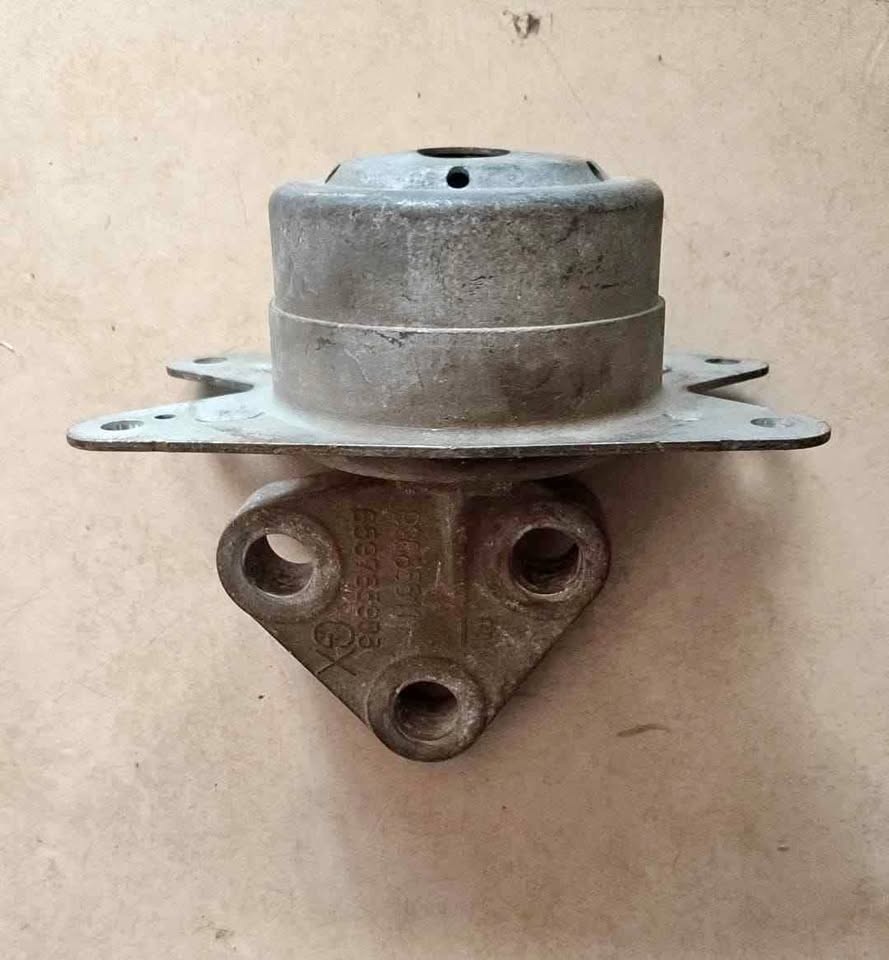 Opel Z16XE Gearbox Mounting Selling - Private Seller Opel Z16XE Gearbox Mounting Selling - Private Seller