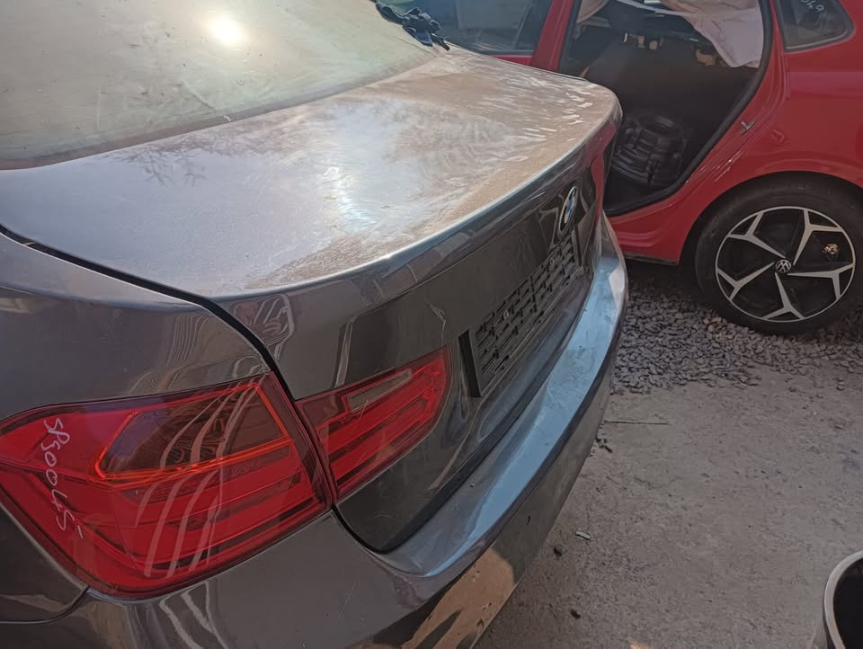 2012 BWM F30 320i STRPPING FOR SPARES