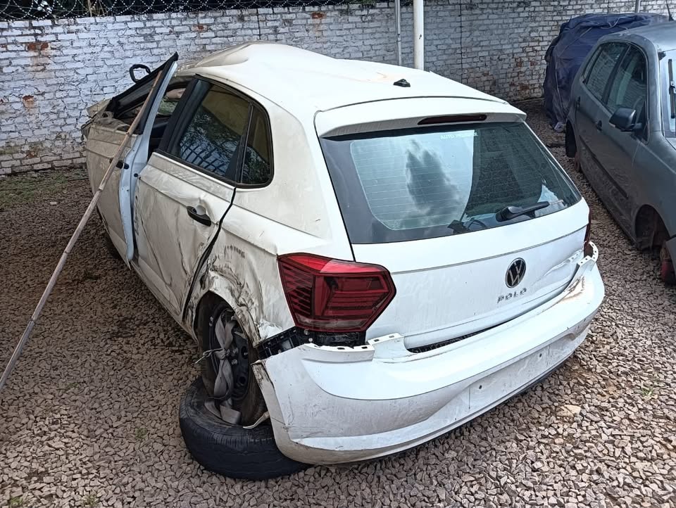 POLO 8 TSI WHITE STRIPPING FOR SPARES