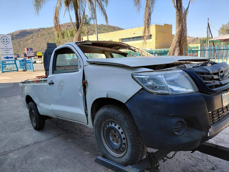 2012 TOYOTA HILUX D4D STRIPPING FOR SPARES!!!! - Private Seller 2012 TOYOTA HILUX D4D STRIPPING FOR SPARES!!!! - Private Seller