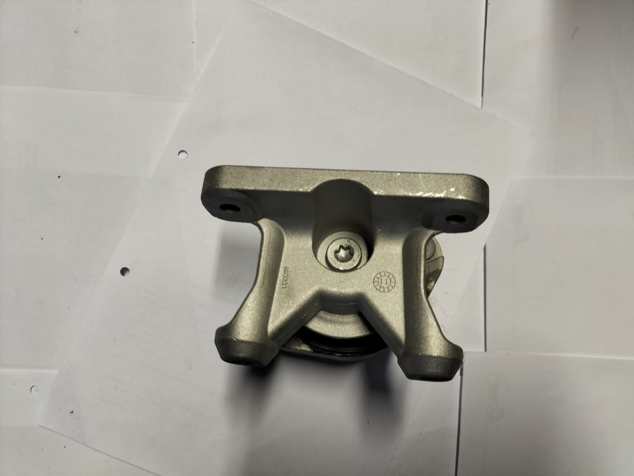 Audi A4 B7 NEW gearbox mountings for sale - Private Seller