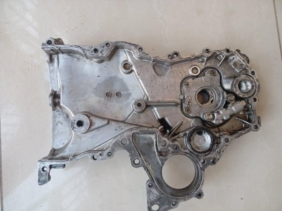 Toyota Yaris 2NZ-FE Oil Pump & Timing Chain Cover - Private Seller Toyota Yaris 2NZ-FE Oil Pump & Timing Chain Cover - Private Seller