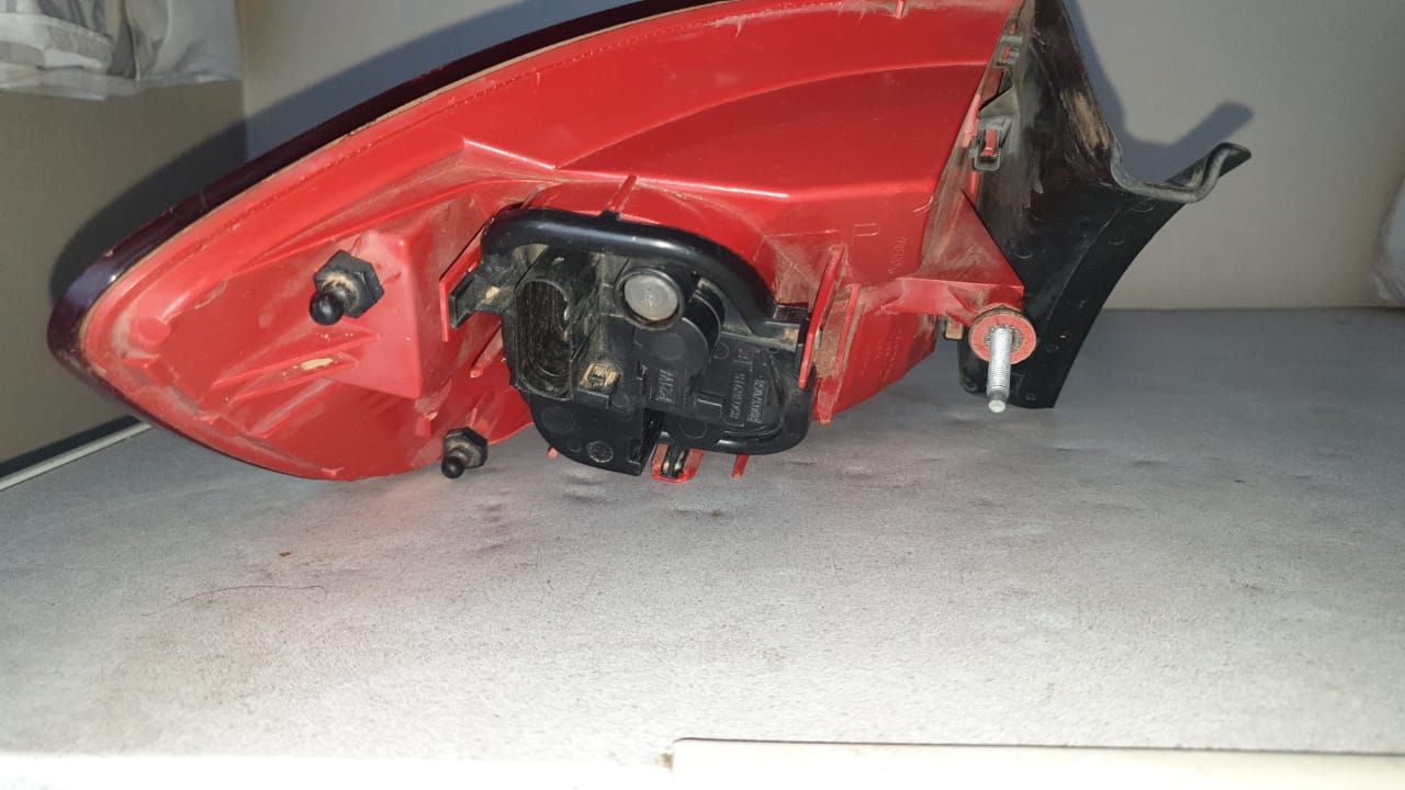 Pre Facelift LED Tail Lights For Audi A6 C6 Avant (2) - Private Seller