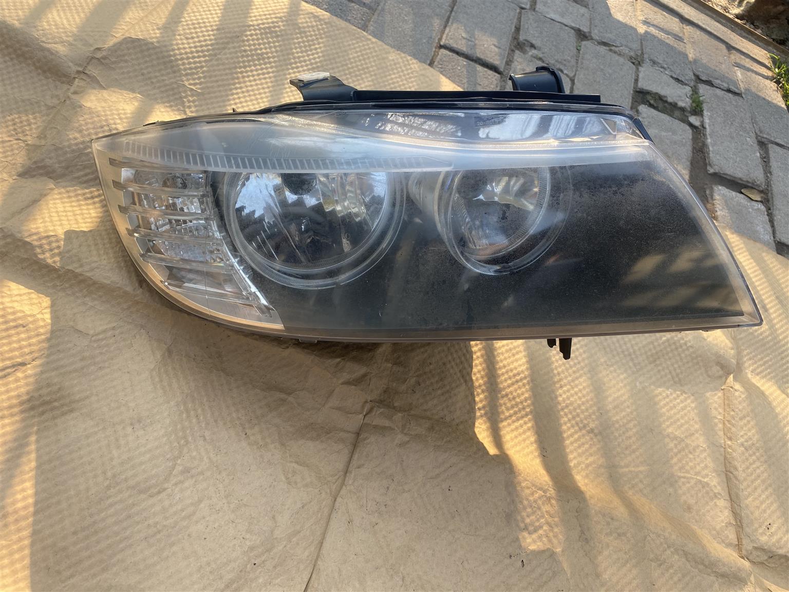 2010 BMW 3 SERIES E90 HALOGEN HEADLIGHT RIGHT SIDE FOR SALE 2010 BMW 3 SERIES E90 HALOGEN HEADLIGHT RIGHT SIDE FOR SALE