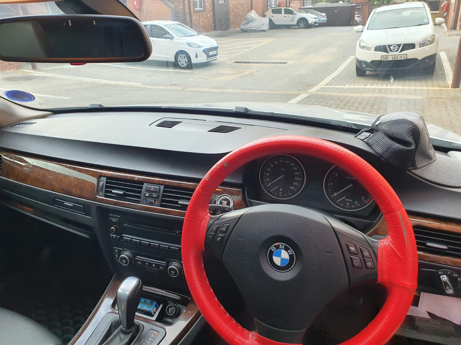 2009 BMW 323i Auto