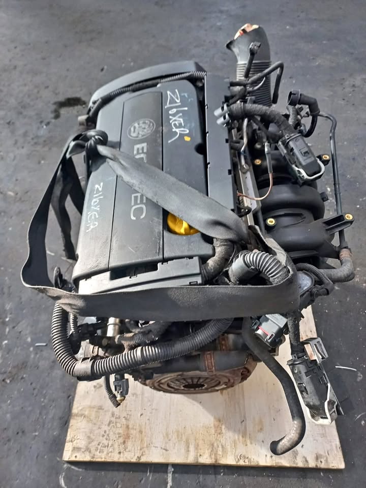 Opel Zafira 1.6 4 CYL 16v ECOTEC Petrol Engine (Z16XER) - Private Seller Opel Zafira 1.6 4 CYL 16v ECOTEC Petrol Engine (Z16XER) - Private Seller
