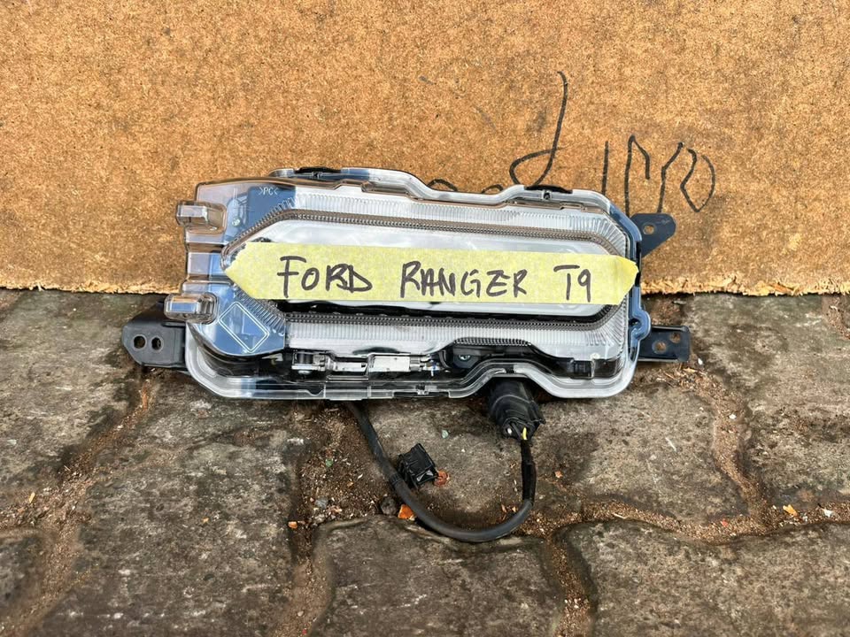 Ford Ranger T9 Foglight - Private Seller Ford Ranger T9 Foglight - Private Seller