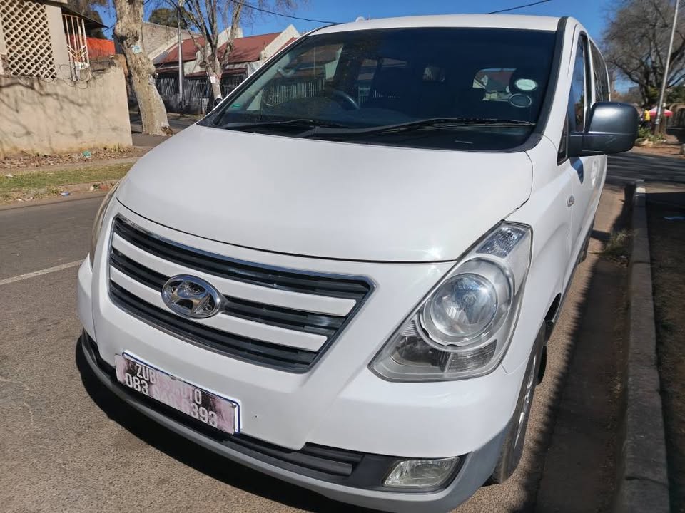 2016 Hyundai H1  2.5diesel automatic