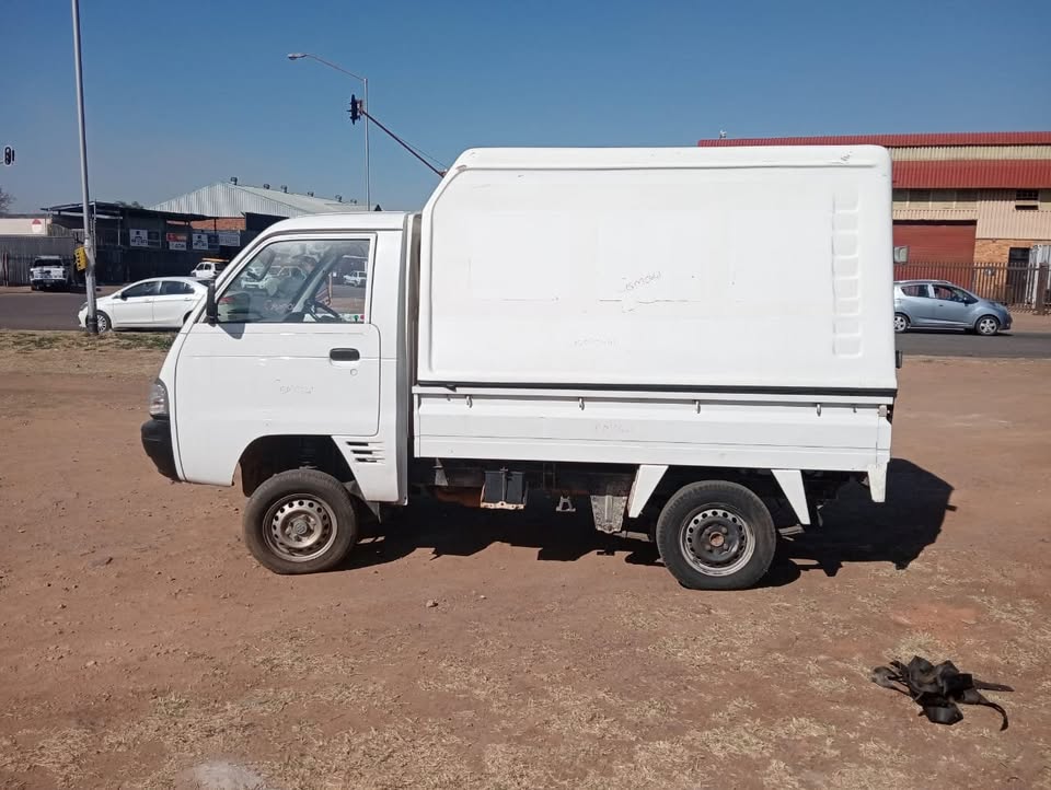 NOW STRIPPING 2018 SUZUKI SUPER CARRY 1.2 FOR SPARES - Private Seller