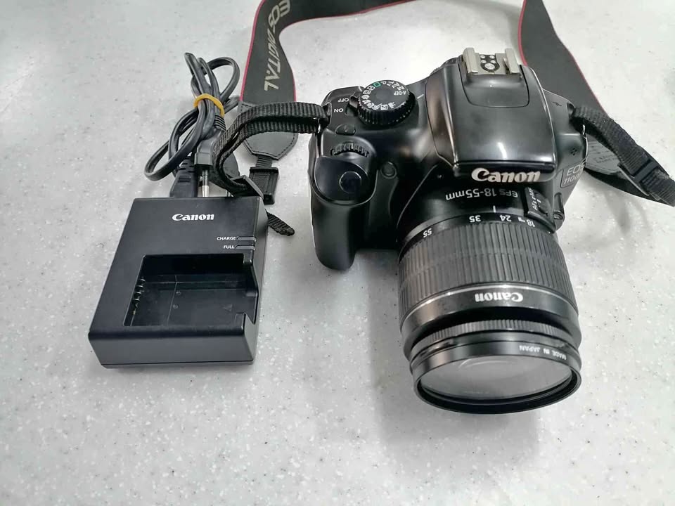CANON EOS 1100D DIGITAL CAMERA