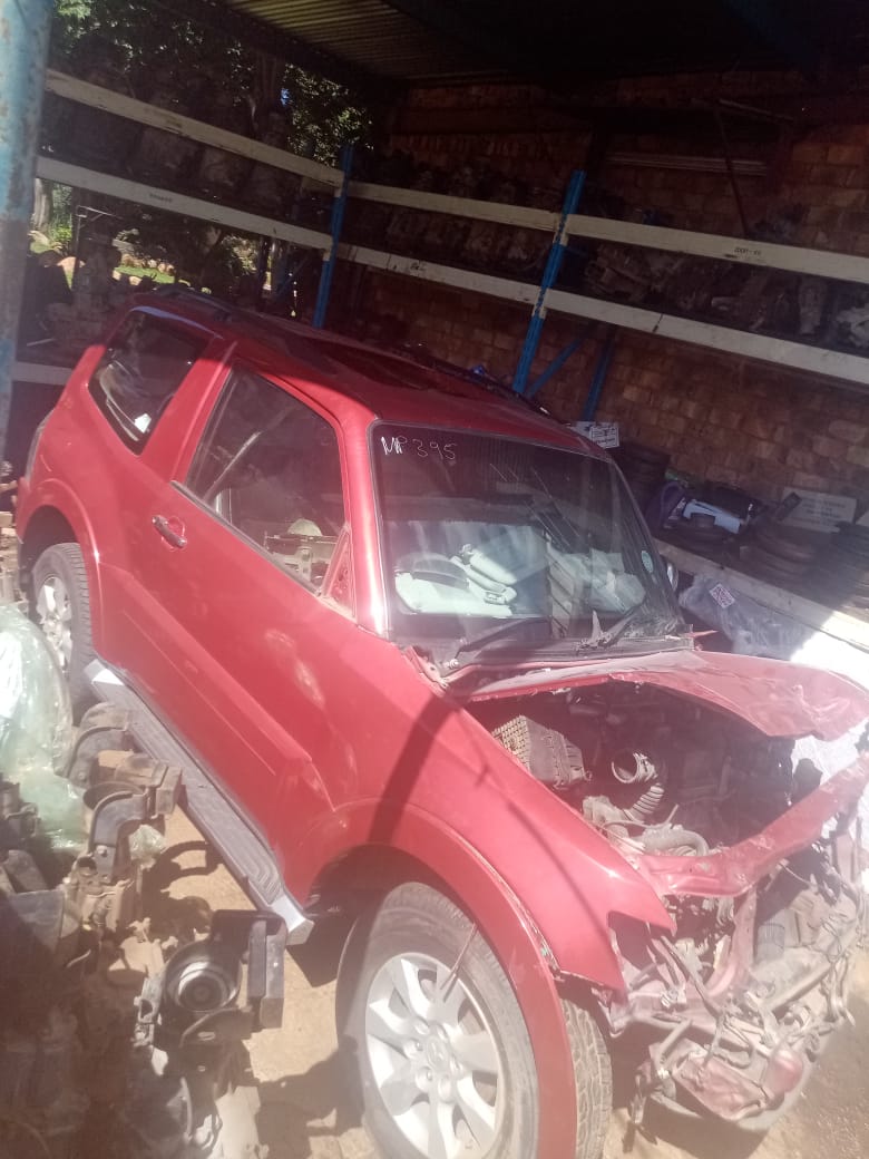 Mitsubishi Pajero BK 3.2 DID SWB 2009 Model Stripping for Sale - Private Seller Mitsubishi Pajero BK 3.2 DID SWB 2009 Model Stripping for Sale - Private Seller