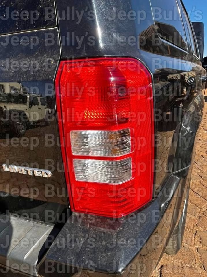 2.4 Patriot  Right Rear Taillight