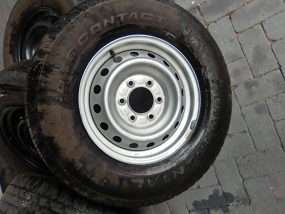 16inch Ford Ranger original steel rim(standard) with used 255/70/16 tyre to use for spare - Private Seller 16inch Ford Ranger original steel rim(standard) with used 255/70/16 tyre to use for spare - Private Seller
