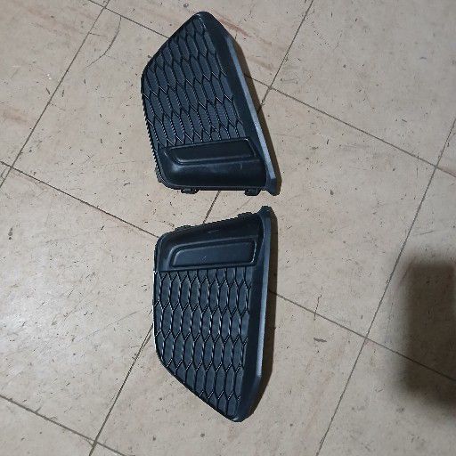 Honda jazz foglight cover - Private Seller Honda jazz foglight cover - Private Seller
