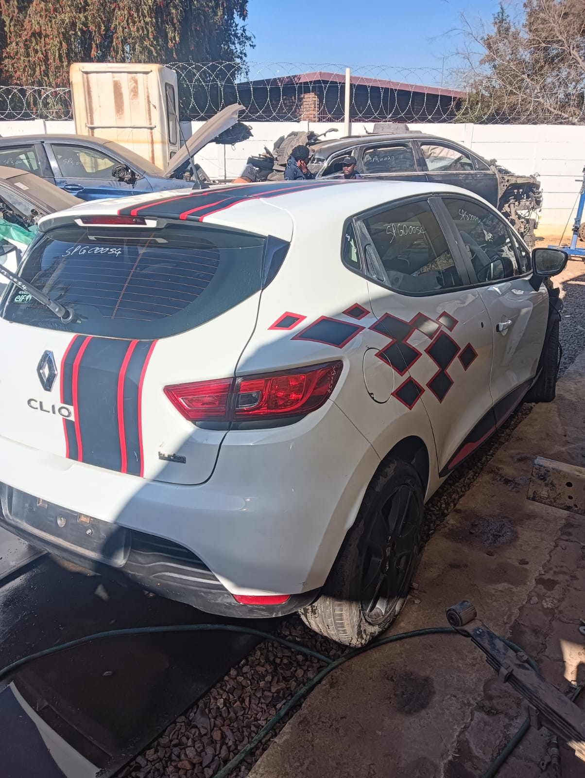 2016 RENAULT CLIO 4 - Private Seller 2016 RENAULT CLIO 4 - Private Seller