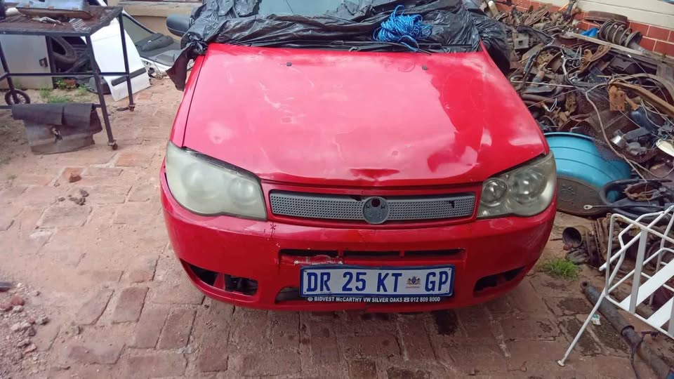 Fiat palio go 1.2 stripping - Private Seller Fiat palio go 1.2 stripping - Private Seller