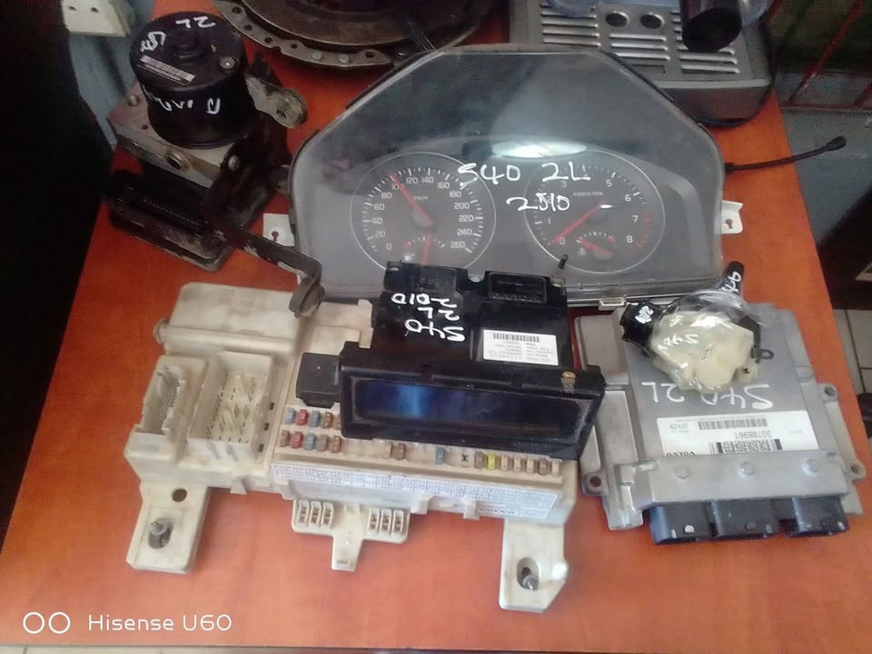 Volvo S40 2.0l 2010 lockset for sale