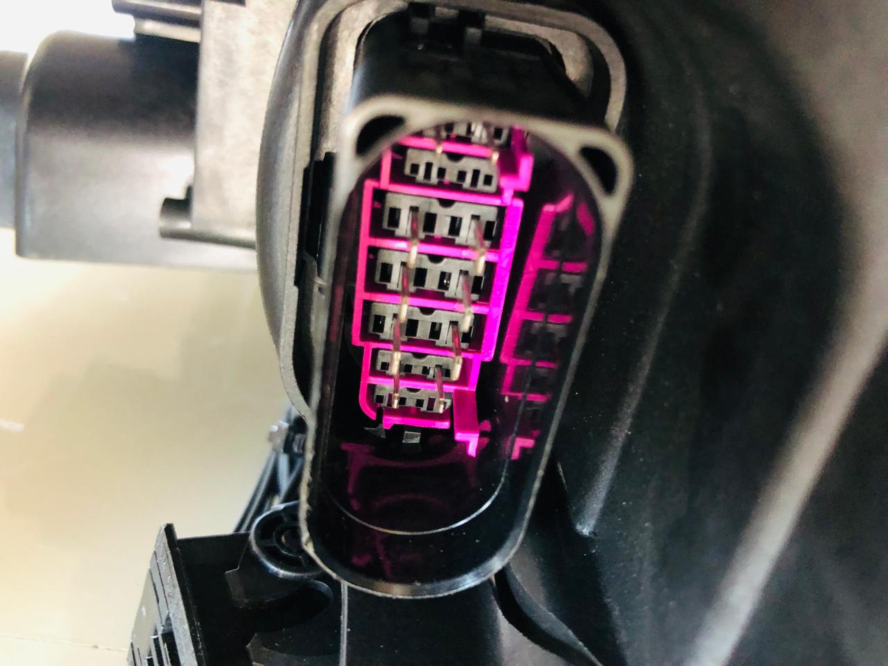 Porsche Cayenne/Macan 9YA (black) left and right side xenon headlights - Private Seller