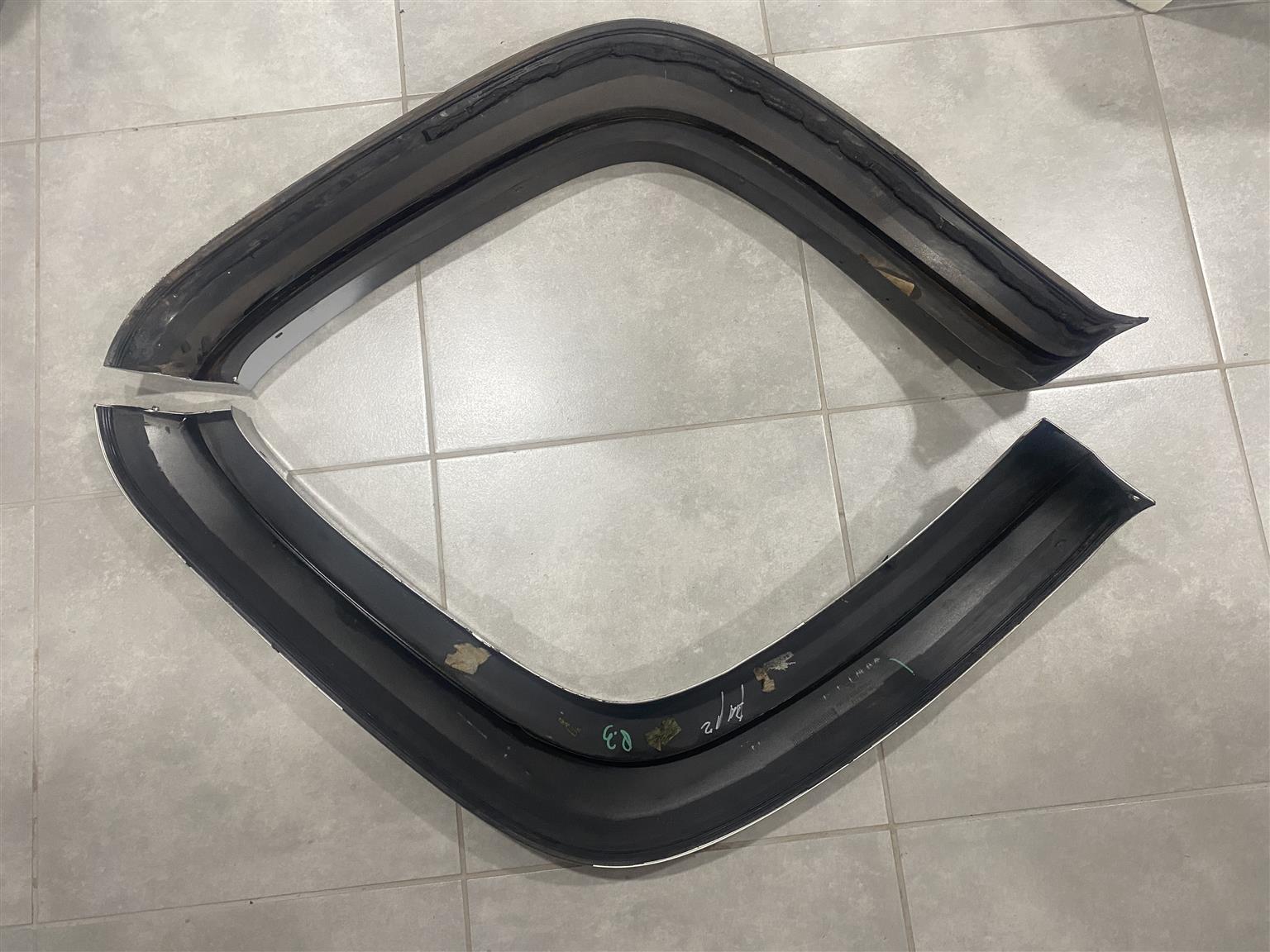 2014 VW AMAROK FRONT FENDERS ARCH MOULDINGS FOR SALE. IN EXCELLENT CONDITION - Private Seller