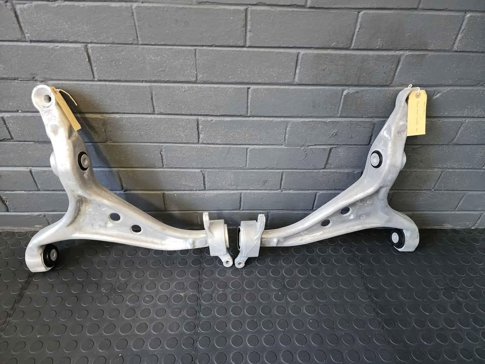 MERCEDES W166 FRONT CONTROL ARMS - LOWER
