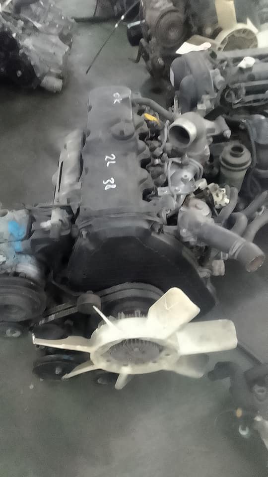 TOYOTA HILUX 2L 2.4L COMPLETE ENGINE FOR SALE - Private Seller TOYOTA HILUX 2L 2.4L COMPLETE ENGINE FOR SALE - Private Seller